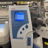 Thermo KingFisher Flex DNA/RNA Purification System image 0